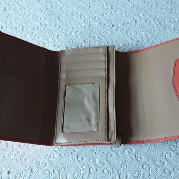 EUC Coach Wallet - Picture 9 of 10